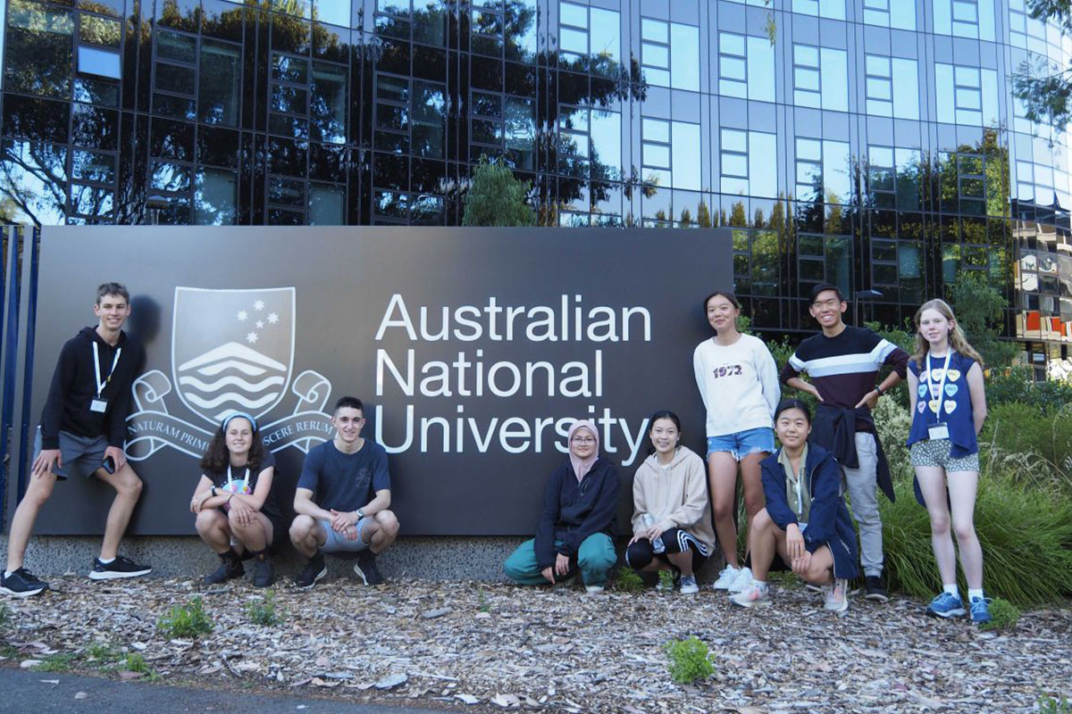 Australian students bring home gold at International Science Olympiads image