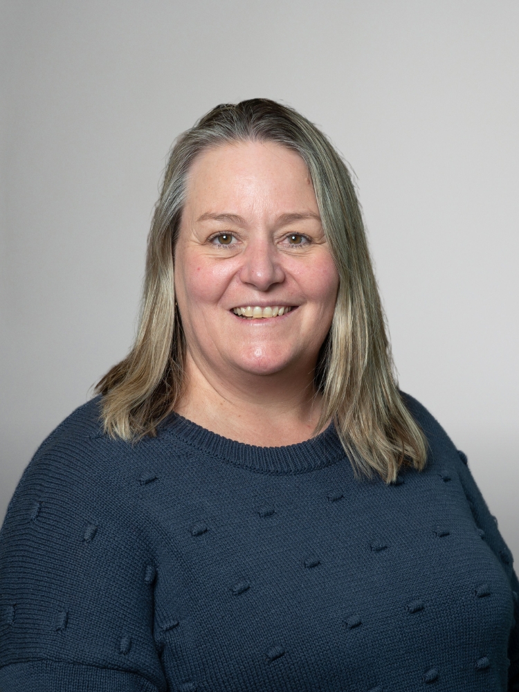 Julie Cooke, Program Director Biology image